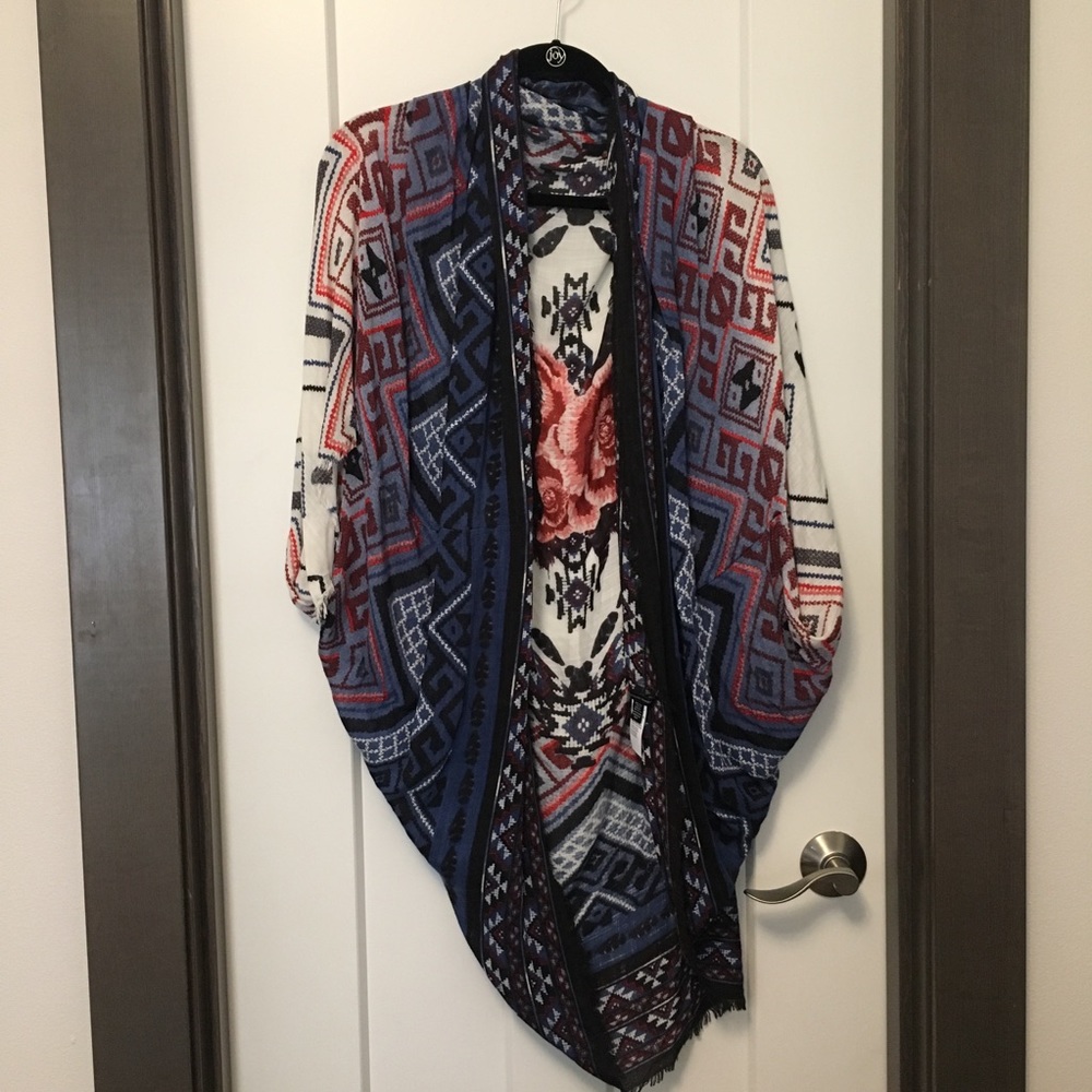American Eagle rose kimono
